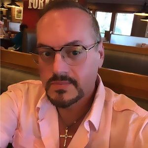 Meet your Posher, Ray